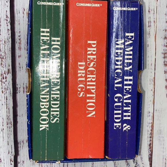 Consumer Guide vintage heath books set - Picture 2 of 2